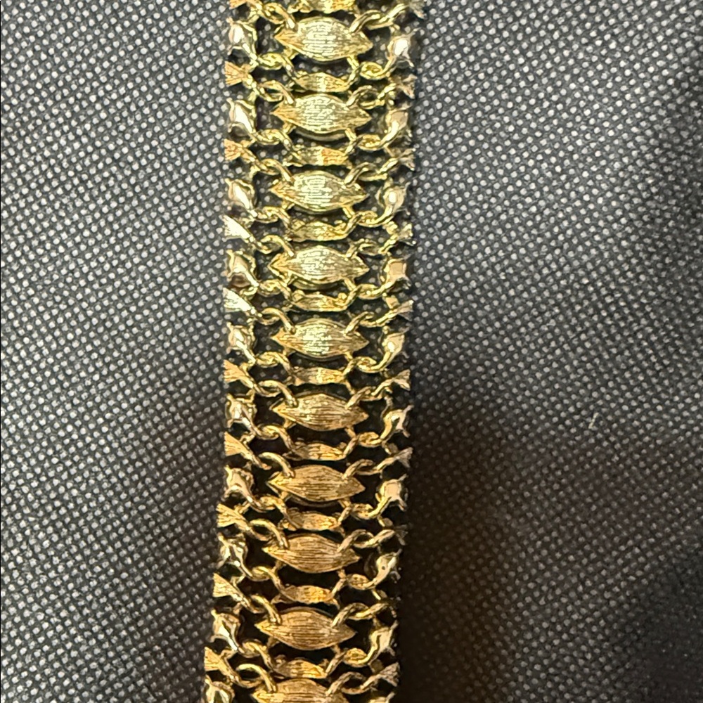 Lisner Blue and Gold Gemstone Bracelet - Picture 5 of 5